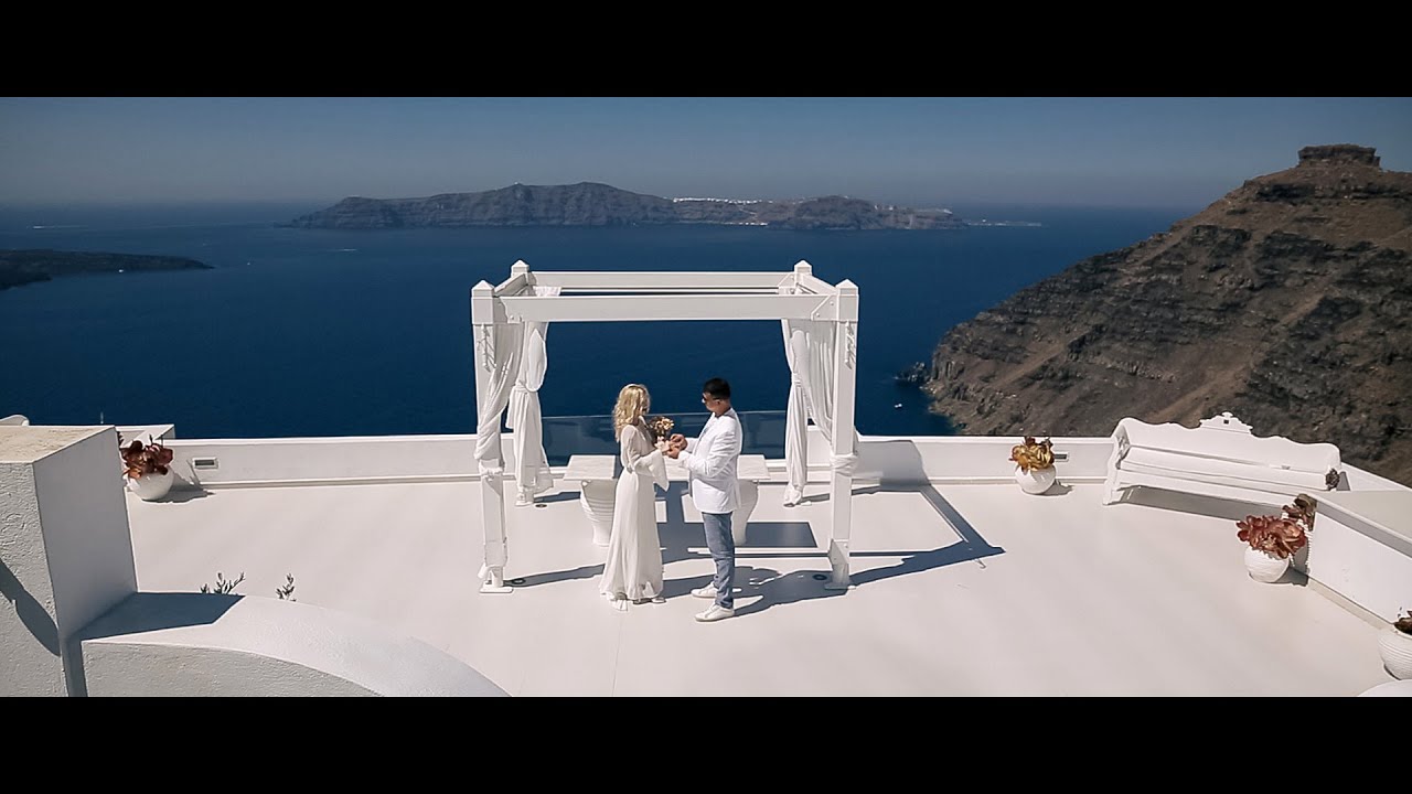 Santorini wedding ceremony