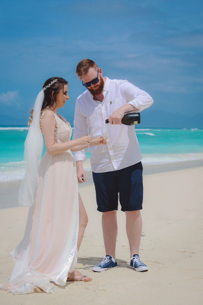 Romantic story of a Wedding on Silhouette Island, Seychelles, Dave Primov photographer, #25795
