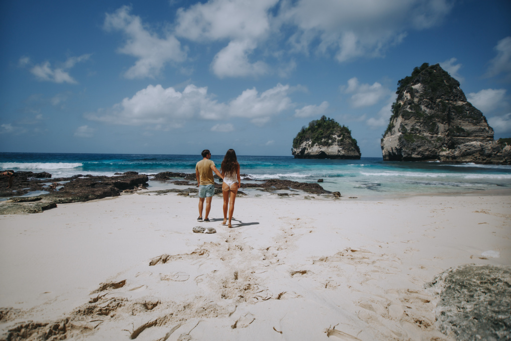 Honeymoon photoshoot in Bali