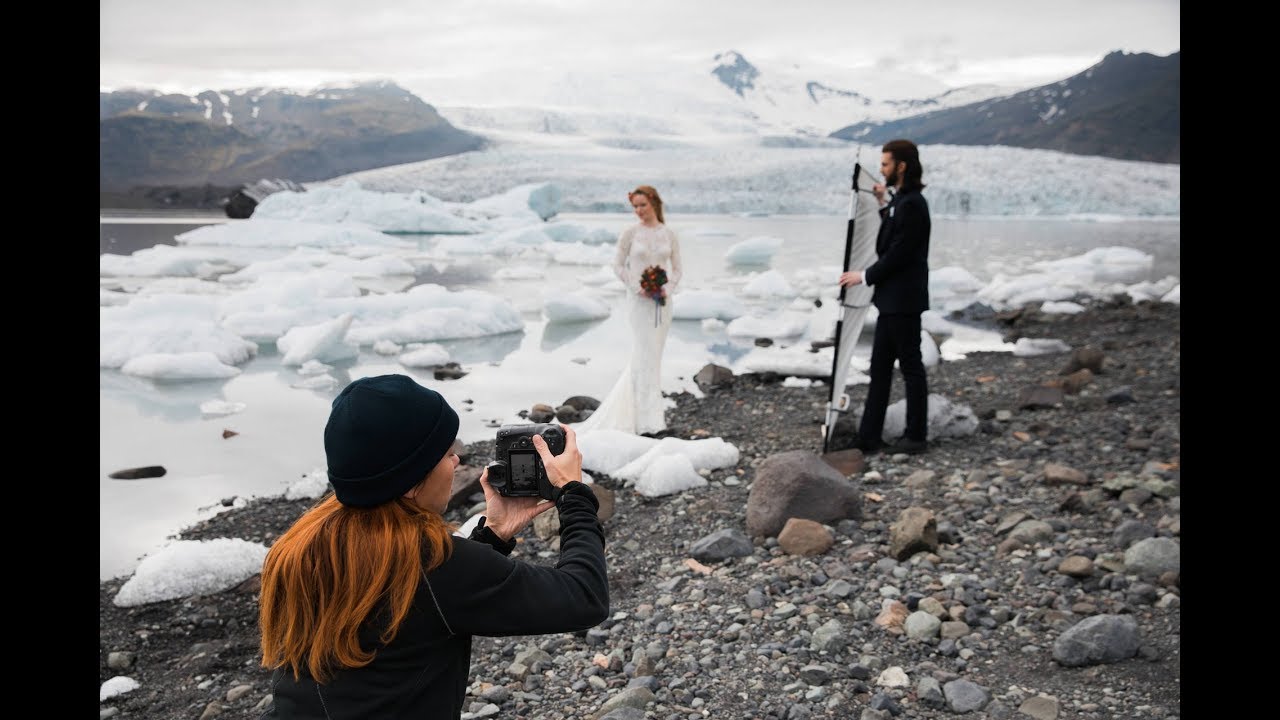 Iceland adventure elopement