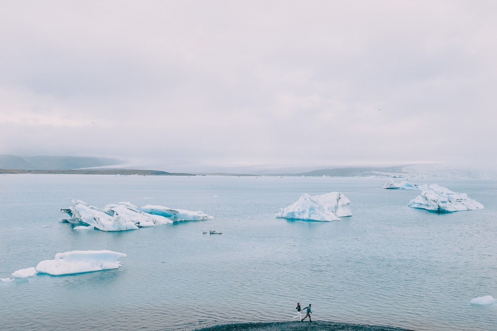 Adventure elopement in Iceland, Ice Lagoon  Jökulsárlón