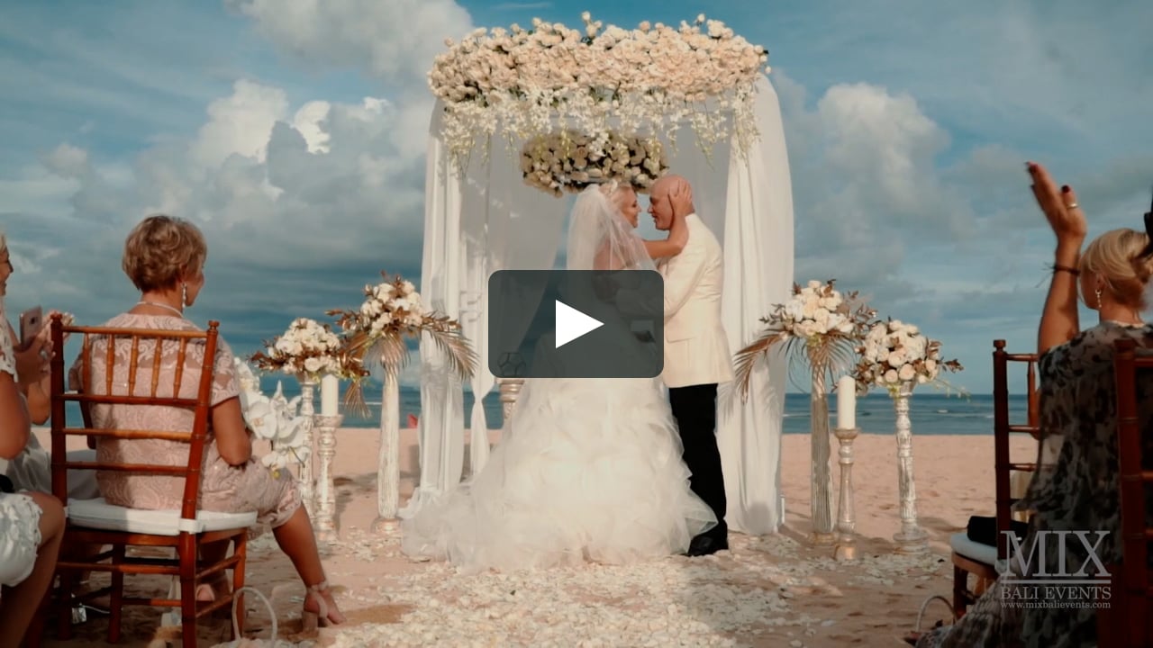 Italian wedding in Bali