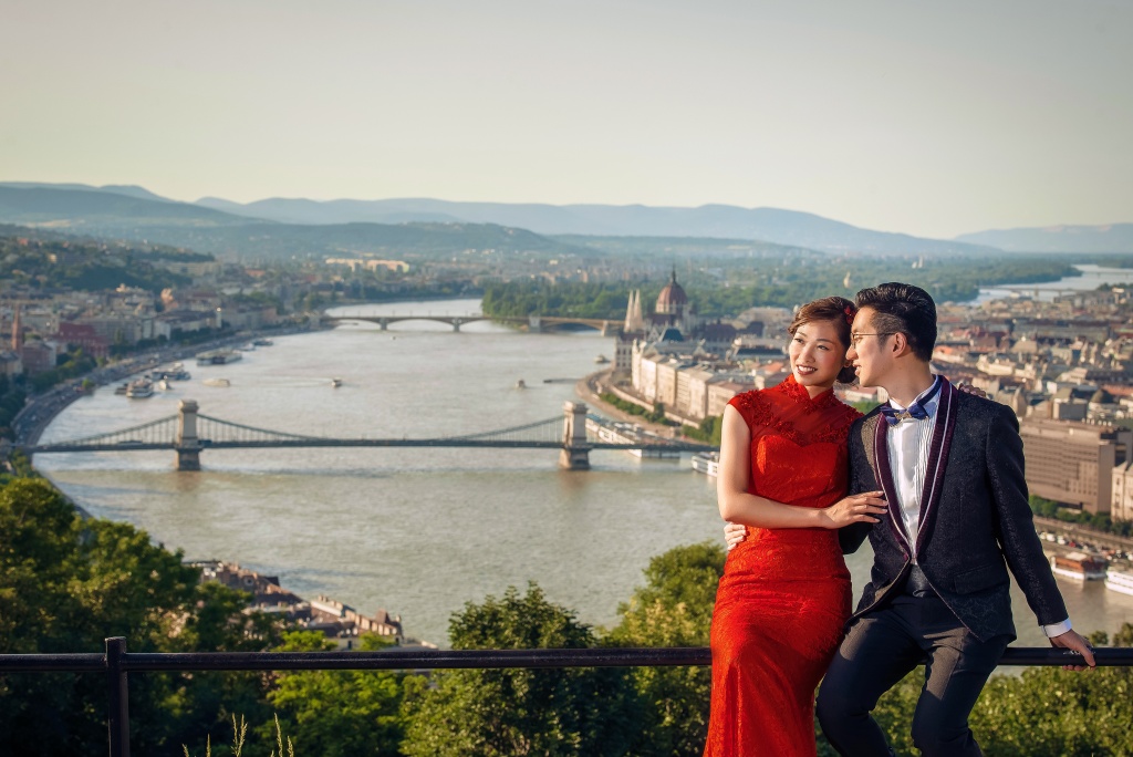 Asian couple photoshoot in Budapest