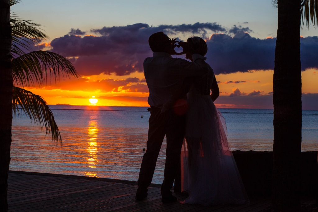 Mauritius sunset wedding