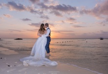 Lifestyle/Wedding/Honeymoon/Vacation Photographer