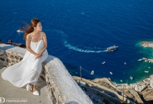 Santorini Weddings & Vacation Photoshoots