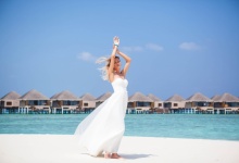 Maldives honeymoon love story