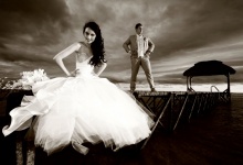 Trash the dress pictures after the wedding